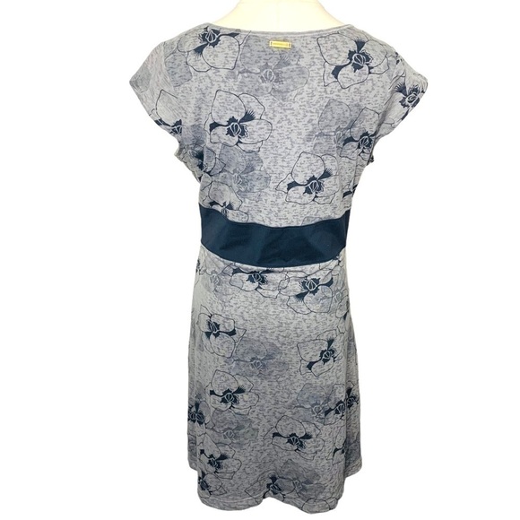 MERRELL active floral midi dress gray black sheer cap sleeves sz M quick dry - Picture 3 of 13
